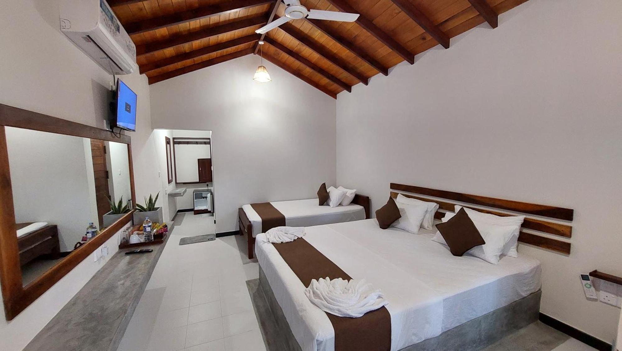 The Dream Inn Guesthouse Passikudah Batticaloa Exterior photo