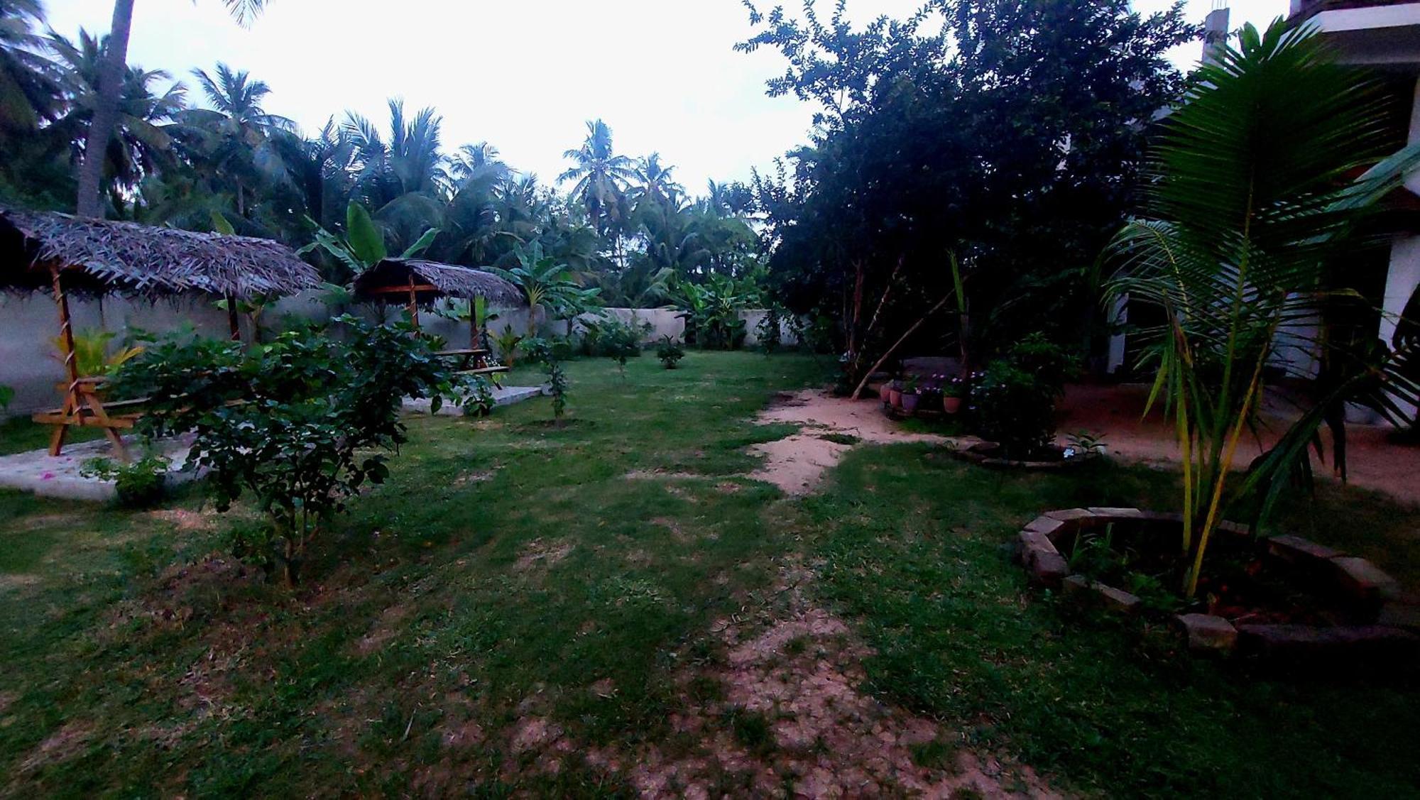 The Dream Inn Guesthouse Passikudah Batticaloa Exterior photo