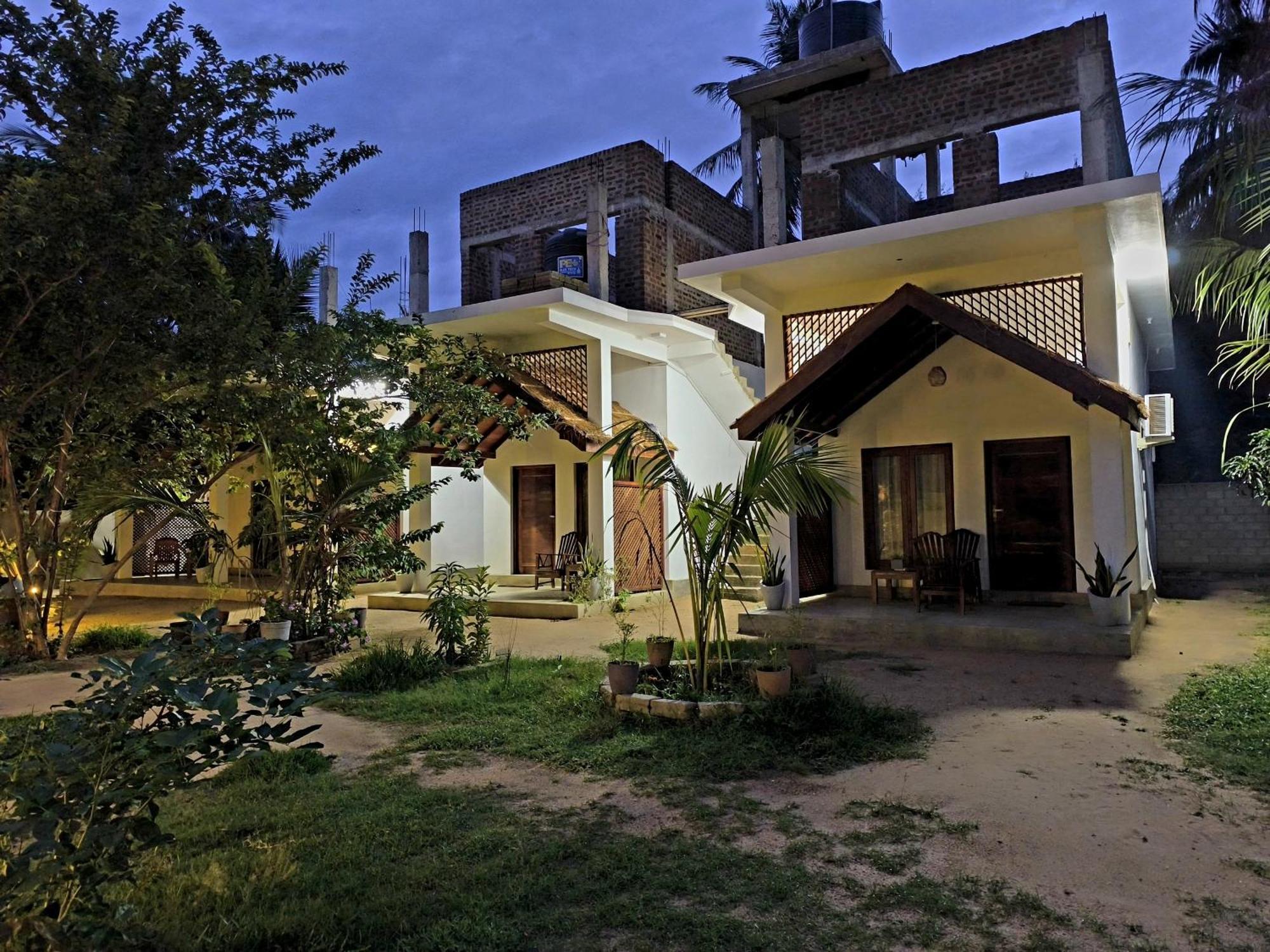 The Dream Inn Guesthouse Passikudah Batticaloa Exterior photo